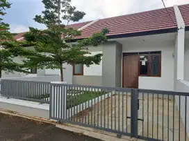 DI JUAL RUMAH BARU DALAM KOMPLEK DI ANTAPANI