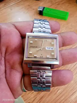 Jam Seiko 5 actus SS vintage langkah mesin 6106 thn 70 an