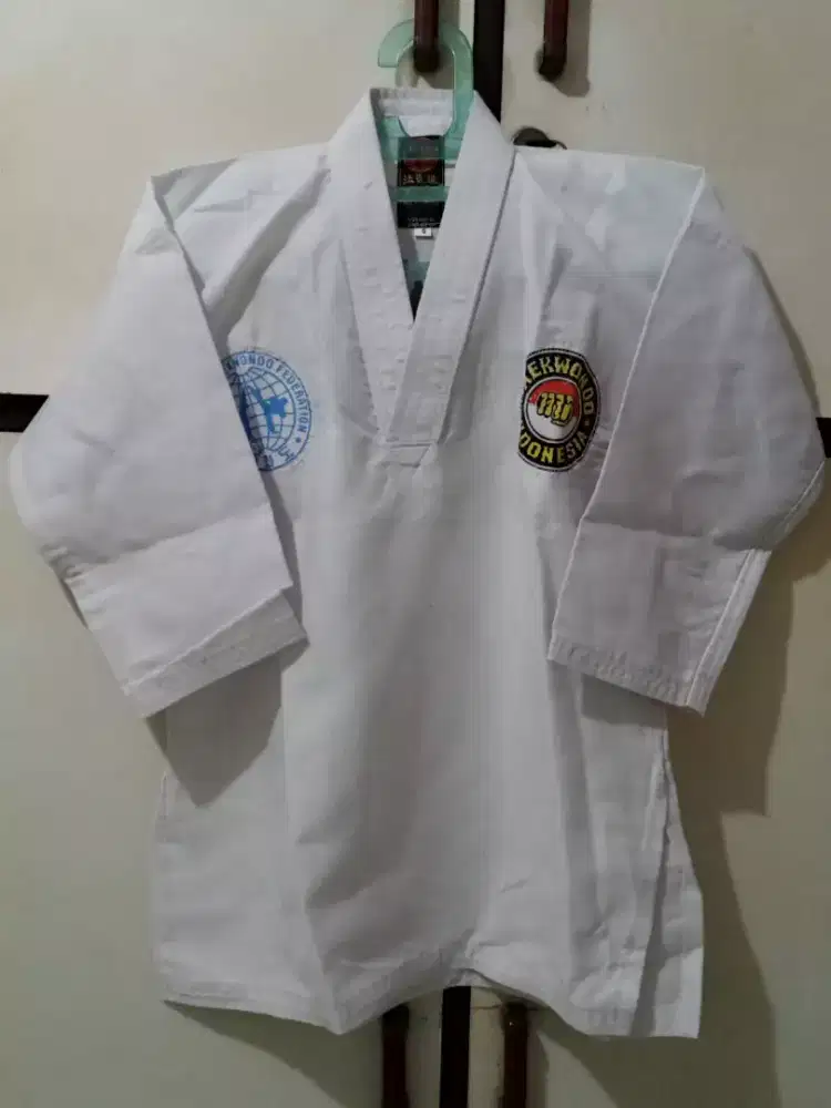 Baju taekwondo atasan