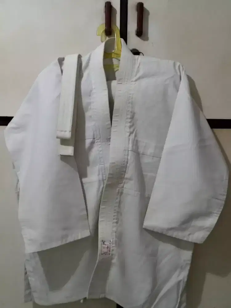Baju taekwondo dewasa 1 set