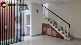 Rumah 2 Lantai Furnished di JGC dekat AEON Mall Cakung, Jakarta Timur