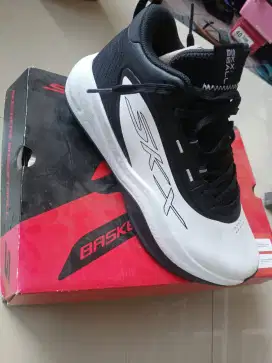 Jual Sepatu olahraga