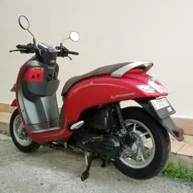 HONDA SCOOPY STYLISH TAHUN 2019 CASH / KREDIT MURAH DP MULAI 500 RB