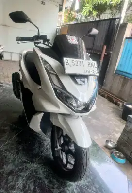 Honda PCX 160 Cbs Low Km Nama Sendiri
