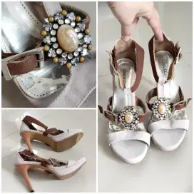 Sepatu heels wanita tali stiletto GARUCCI size 41, preloved
