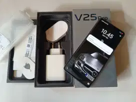 Jual vivo v25 pro fullset mulus 99% no minus ram 12/256 Gb