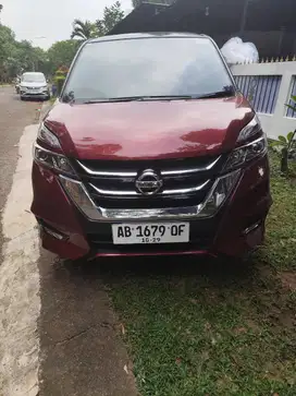 Serena Highway Star 2.0 Seperti Baru