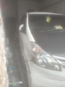Daihatsu Xenia 2012 Bensin