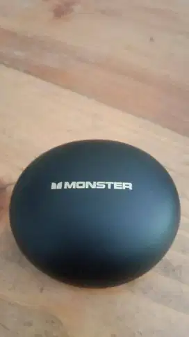 TWS Merk Monster