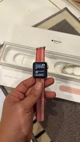 Dijual Apple Watch 3 Gold 38MM Resmi Ibox Lengkap