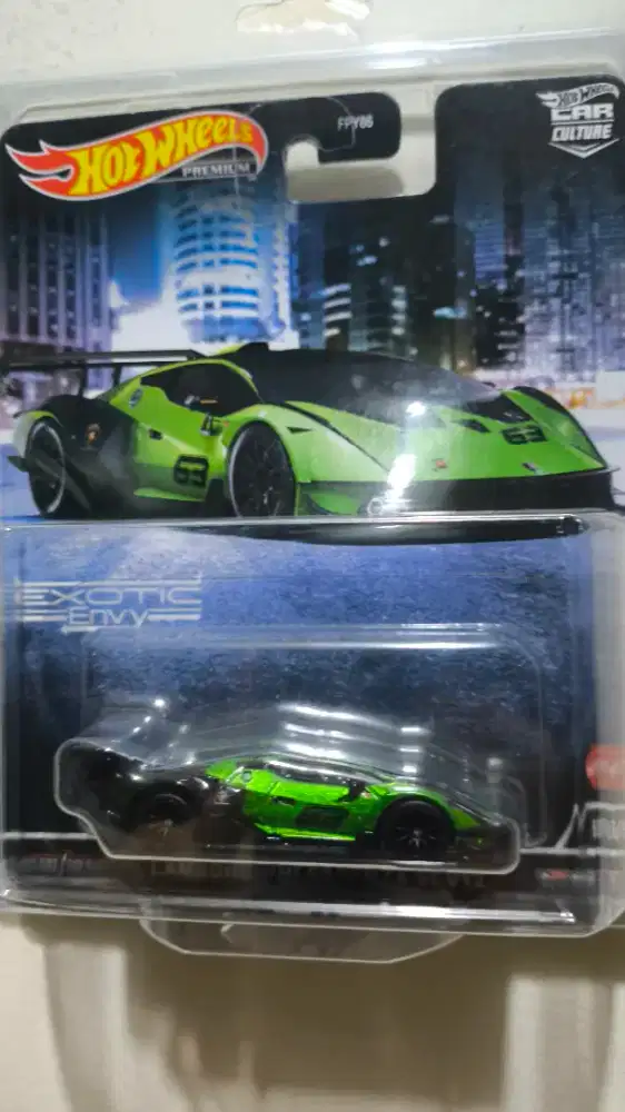 Hot Wheels Lamborghini Essenza SCV12