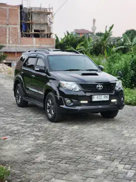 Fortuner 2.5 VNT TRD AT 2014 diesel (orisinil)