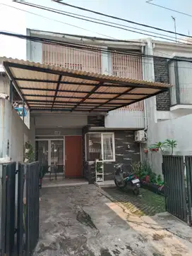 Rumah Hadap Selatan 6 menit ke RS Hermina Jatinegara Siap KPR J-34082
