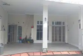 Rumah 5 Kamar Tidur 15 Menit ke Cibinong City Mall Dibantu KPR J-35232