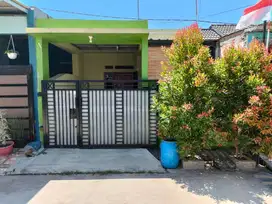 Dijual cepat rumah strategis