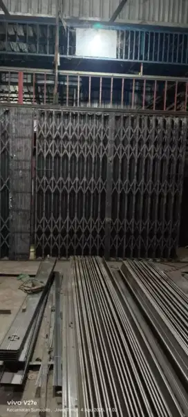 pintu harmonika