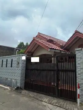 Rumah SHM dekat Living World Grand Wisata Bekasi Bebas Banjir J-33248
