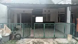 Rumah Hadap Timur 14 Menit ke RS Jatisampurna SHM Siap KPR J-36216