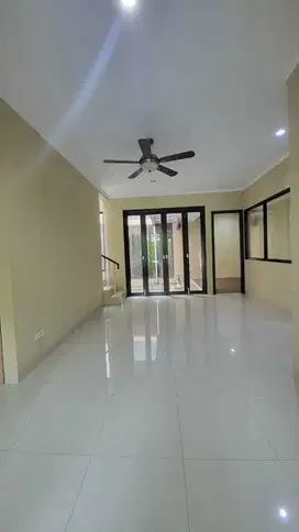 Rumah Luas Sangat Murah Premium di Discovery Bintaro Sektor 9. 13177