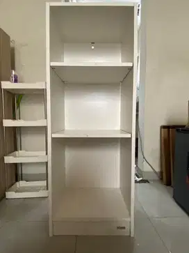 Rak kayu untuk penyimpanan tas, buku atau barang lainnya