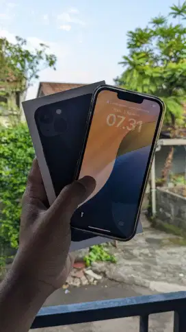 iPhone 13 128 Digimap garansi on + charger Ori