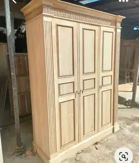 Almari baju salur 3 pintu jati