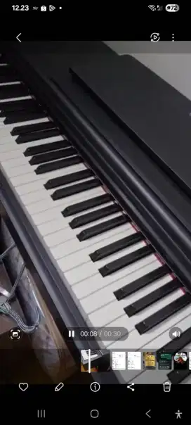 Piano elektrik merk yamaha