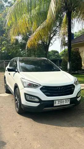 HYUNDAI SANTA FE 2.2 AT Diesel 2013 Warna Putih