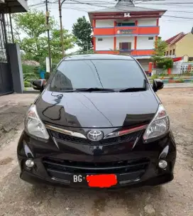 Avanza Veloz 1.5 Hitam Pribadi