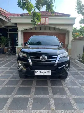 Fortuner 2.4 vrz 4x4 tipe G