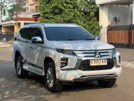Pajero Exceed AT 2023 Putih