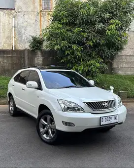 Toyota Harrier L Premium 2011