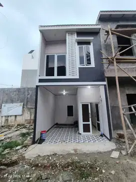 Rumah baru 2 lantai murah cash jakarta 450 juta masuk mobil