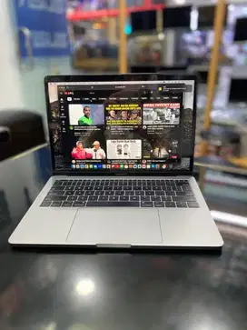 Macbook Pro 13-inch Ci5 8GB 128GB 2017 Muluss