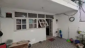 Dijual rumah murah cocok bangun ulang di tanah sereal 5x13 m