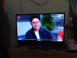 Di JUAL TV 32in SHARP