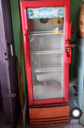 Showcase 1 pintu
