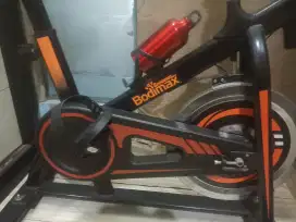 Sepeda spinning / statis bodimax