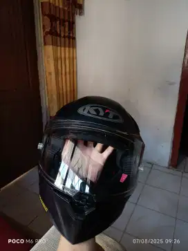KYT R2R SIZE M kondisi 95% mulus