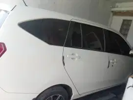 Dijual mobil calya tipe G MT 110 jt