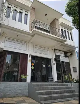 Rumah di Jl utama cocok untuk kantor/usaha