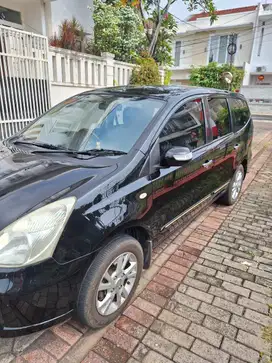 Dijual Nissan Grand livina XV ultimate A/T 2012 Bensin