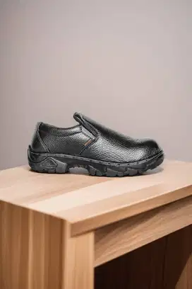 Tempat beli sepatu safety delta Dumai