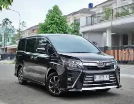 Toyota Voxy AT Hitam Metalik 2019/2020/2018 TT Serena HWS