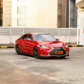 LEXUS ES200H HYBRID TAHUN 2024