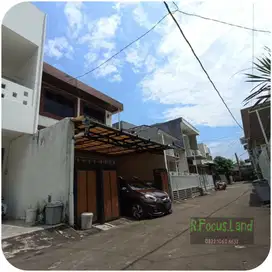 Rumah Cluster Garasi 3 Mobil Semi Furnish di JOGLO meruya