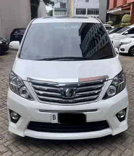 Toyota Alphard 2.4 SC CBU thn. 2014