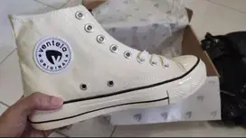 Sepatu ventelaa