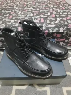 Sepatu boots andrew
