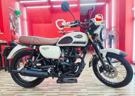 JualCpt90%LikeNew PjkSep26 KM10Rb KAWASAKI W175 2021 SE PUTIH